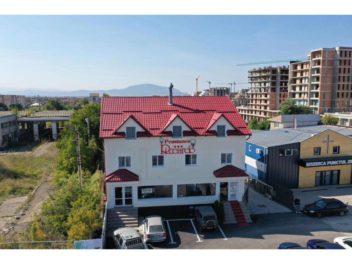 Pensiunea Riccardo Brașov Exterior foto